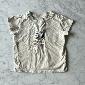 Uniqlo kids tee size 12-18 months snoopy